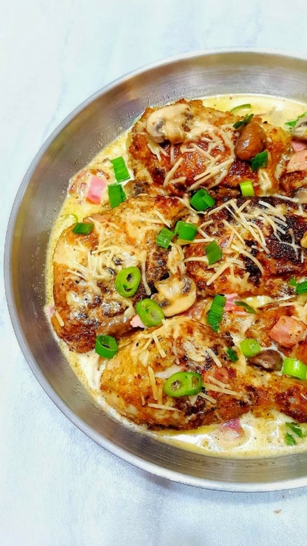 Yummy Creamy Buttery Garlic Parmesan Mushroom Chicken